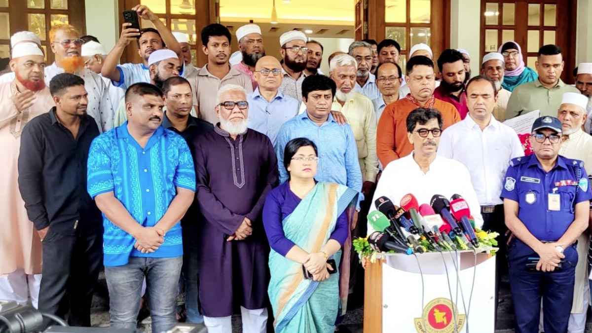 ‘ব্রি ধান-১১৮ আগাম রোপণ ও আগাম কর্তনের সুযোগ সৃষ্টি করবে’