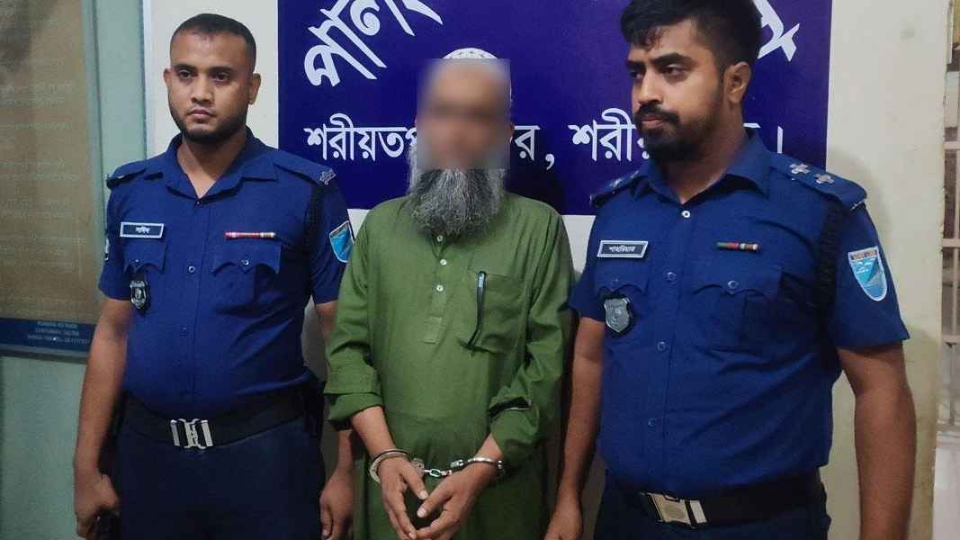 মক্তবে শিশুকে যৌন নিপীড়নের অভিযোগে ইমাম আটক, ‘ফাঁসানোর চেষ্টা’ দাবি