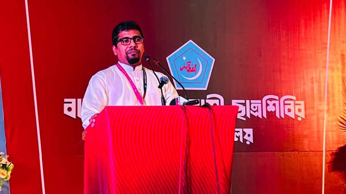 ‘ক্যাম্পাসে বুদ্ধিবৃত্তিক কর্মকাণ্ডের মাধ্যমে প্রতিযোগিতা হওয়া উচিত’