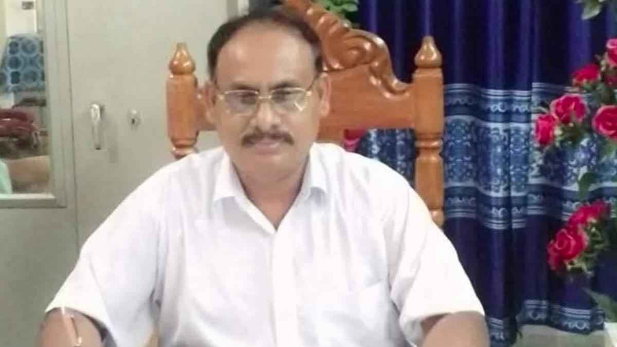 নলছিটিতে আওয়ামী লীগে নেতা গ্রেফতার