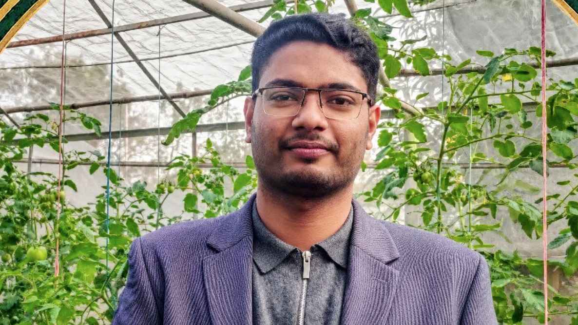 ডোমারে ট্রেনে কাটা পড়ে বিসিএসের কৃষি কর্মকর্তা নিহত