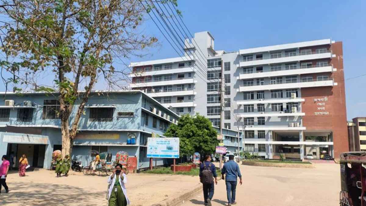 রাজবাড়ীতে মৎস্য ব্যবসায়ীকে কুপিয়ে জখম, ৩ লাখ টাকা ছিনতাইয়ের অভিযোগ