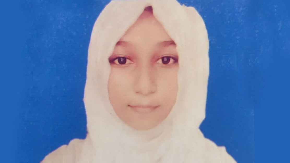 বাবার লাশ বাড়িতে, পরীক্ষা কেন্দ্রে ঋতু; এসএসসিতে জিপিএ-৫
