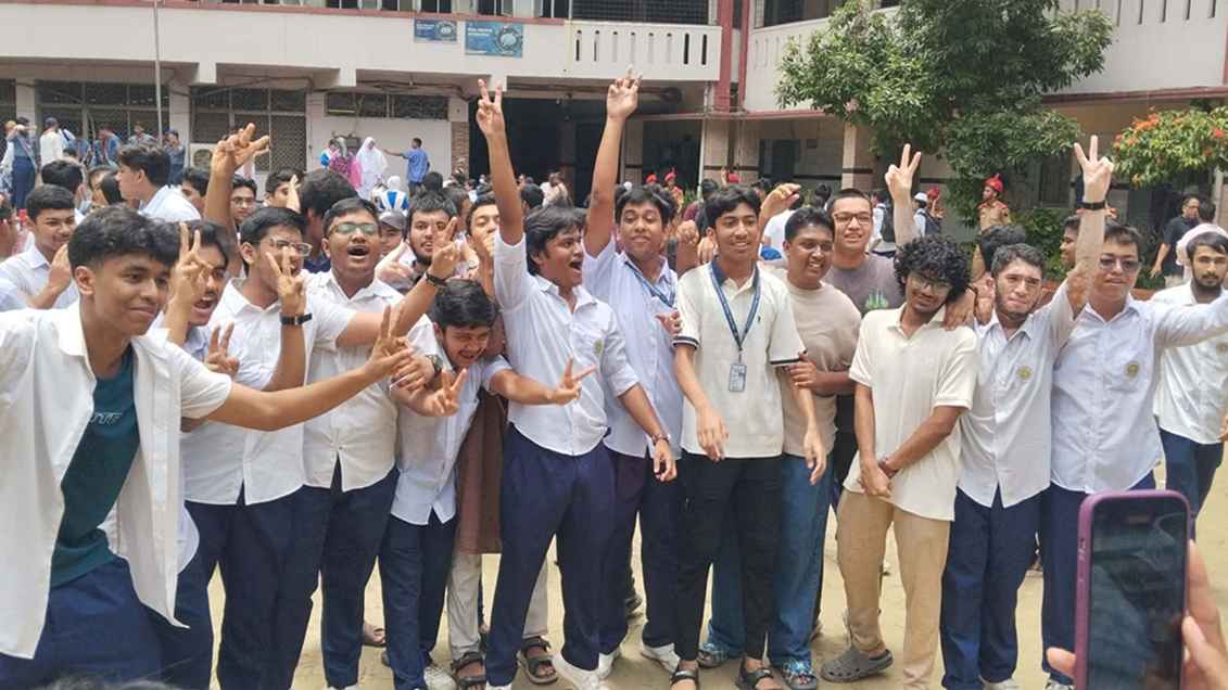 এসএসসির ফলে ধস, একাদশে এবারও ফাঁকা থাকবে আসন