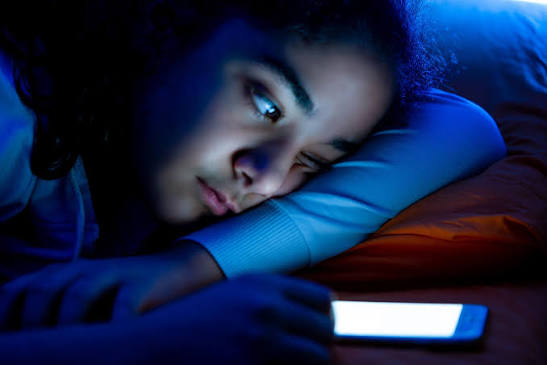 teenager_smartphone