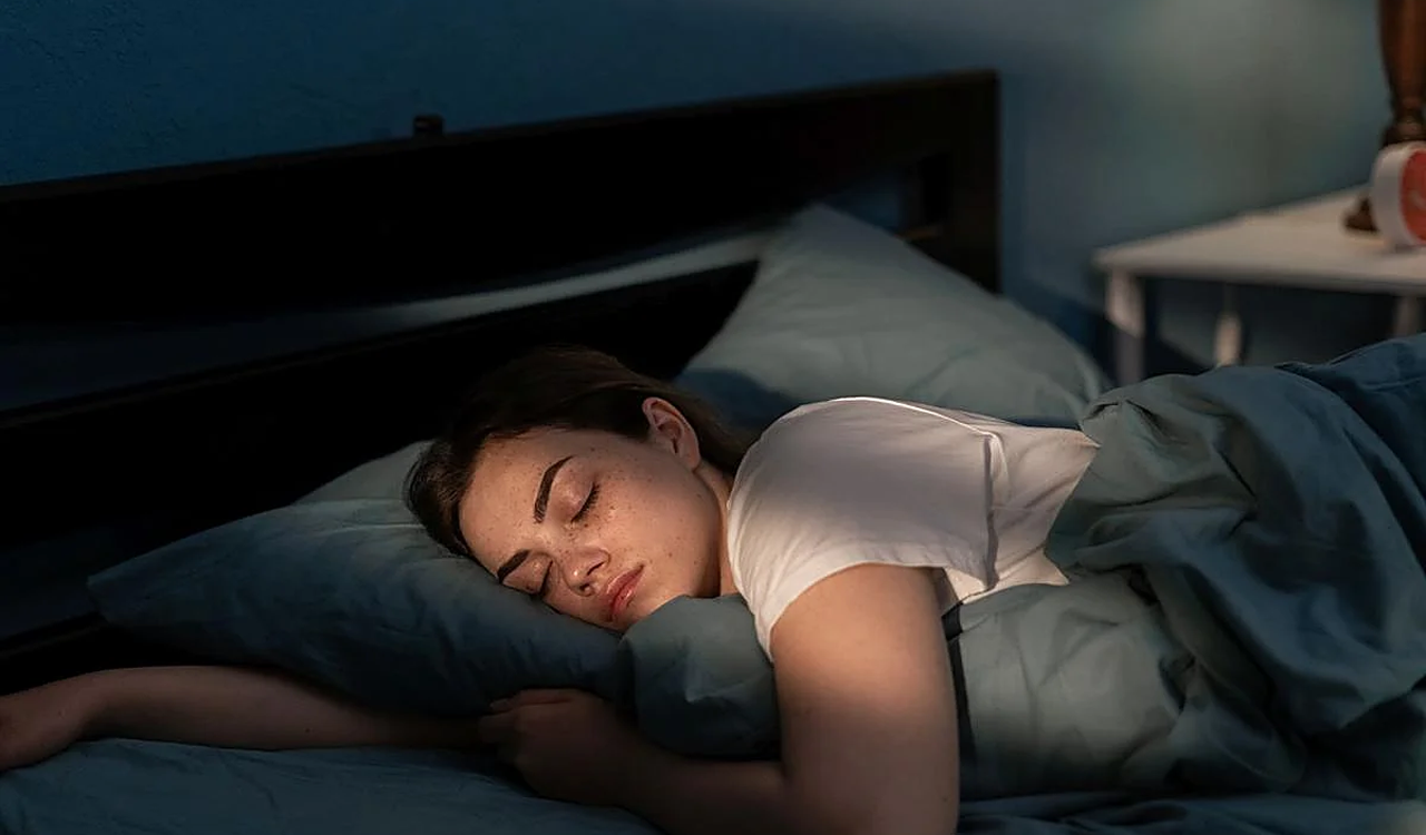 women_sleep