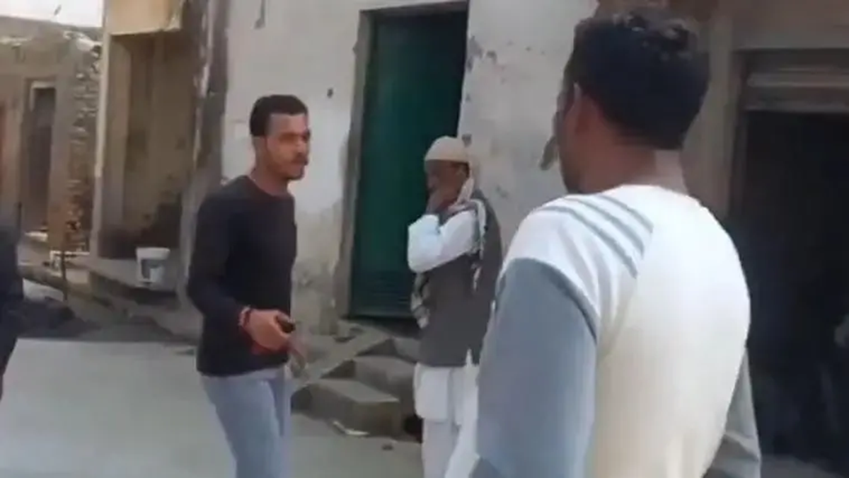 উত্তর প্রদেশে ৩ মুসলিম বৃদ্ধকে মারধর হিন্দু যুবকের, ভিডিও ভাইরাল