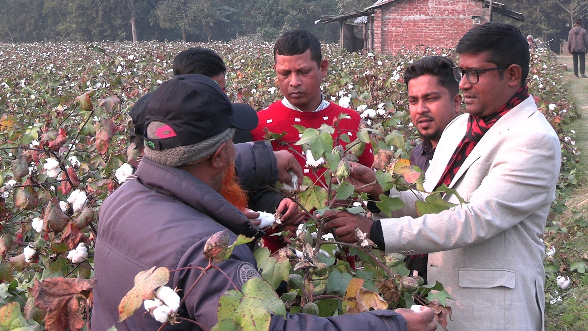 51b2f056-17b5-41cb-9f4c-abf577ba3355