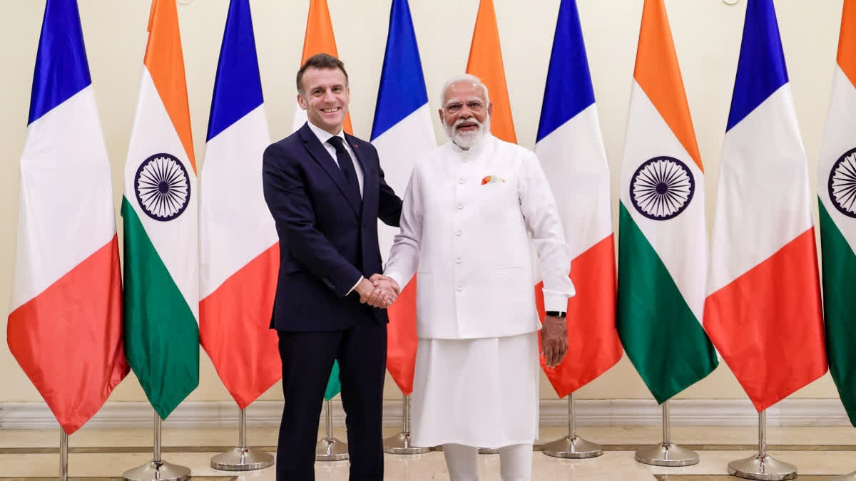 ক্ষেপণাস্ত্র-হেলিকপ্টার তৈরিসহ বিশাল চুক্তি করল ভারত ও ফ্রান্স