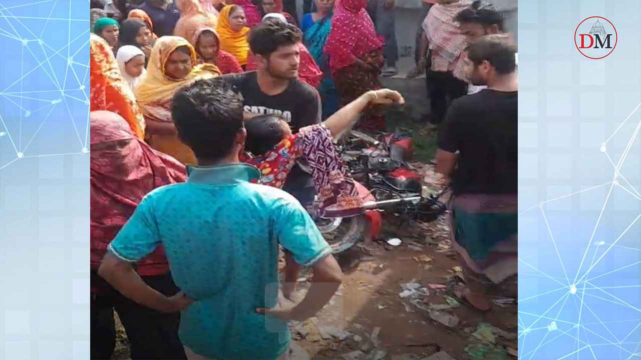 ট্রেনের ধাক্কায় মোটরসাইকেল আরোহী নিহত