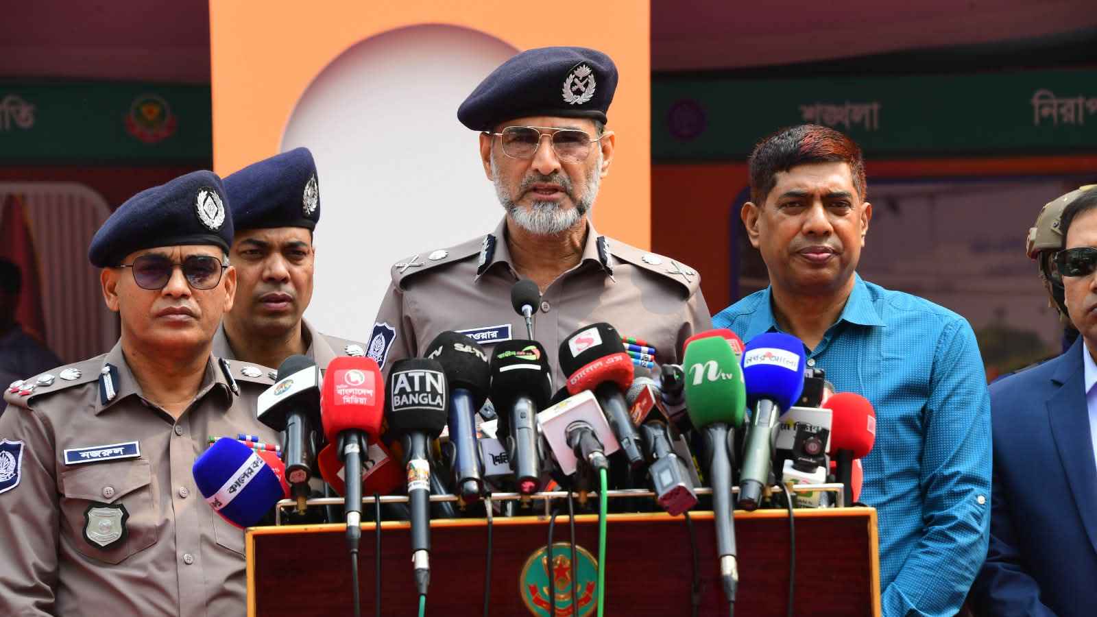 এবারের বইমেলায় কোনো মবের আশঙ্কা নেই: ডিএমপি