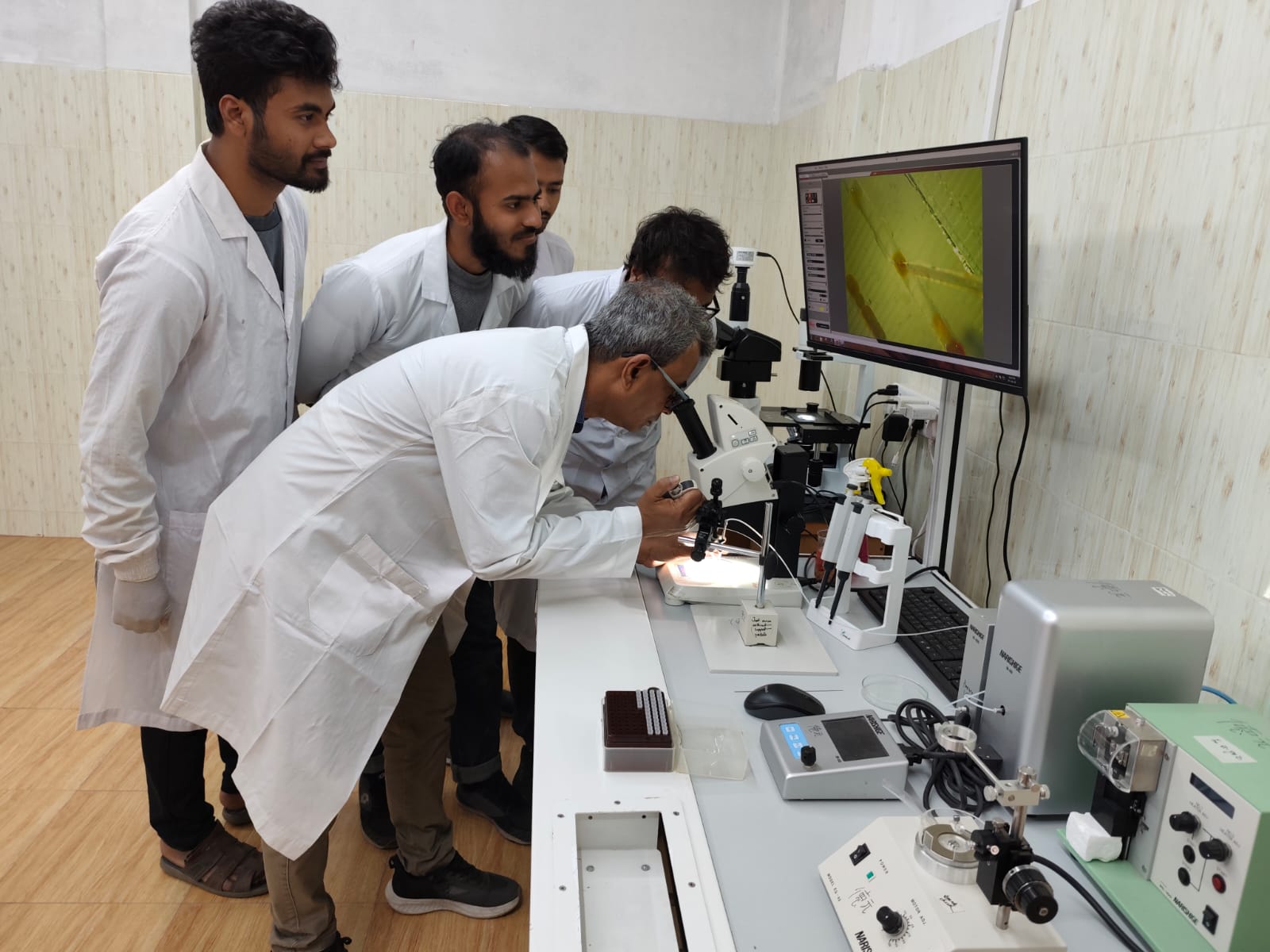 7b378d67-8f70-40ac-a2b8-de17335bdaf5