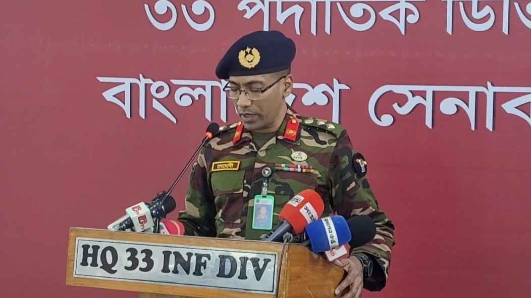 ‘নির্বাচনকে কেউ যেন প্রভাবিত করতে না পারে, সেজন্য সেনাবাহিনী কাজ করছে’