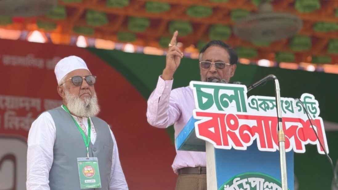 বিএনপি দেশ বিক্রির পাঁয়তারা করছে: অলি আহমদ