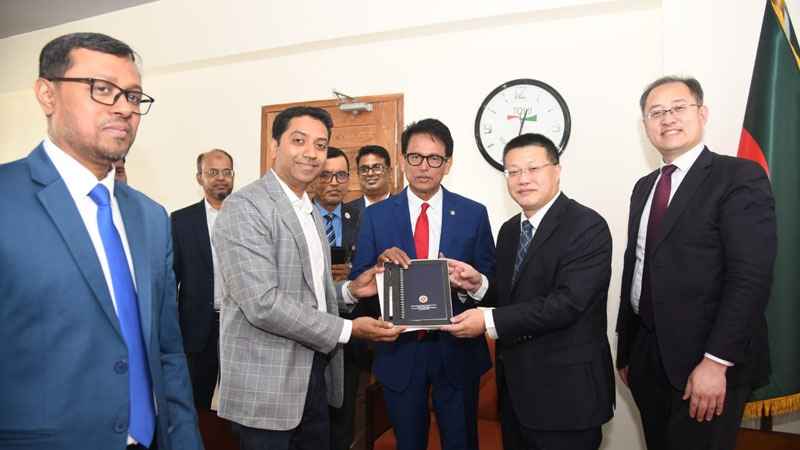 Education Minister and Chinese Ambassador