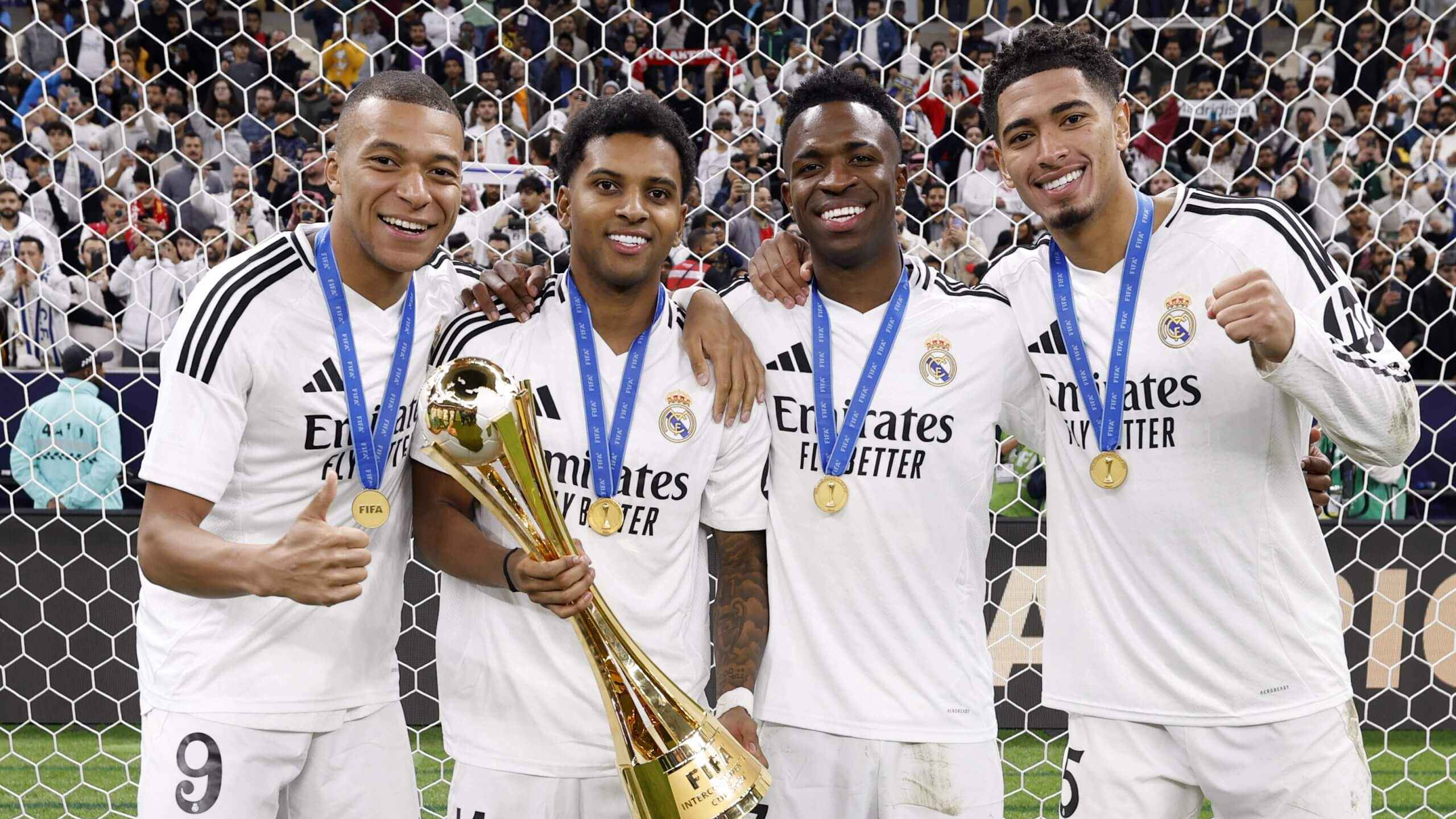 লম্বা সময়ের জন্য তারকা ফুটবলারকে হারাল রিয়াল মাদ্রিদ