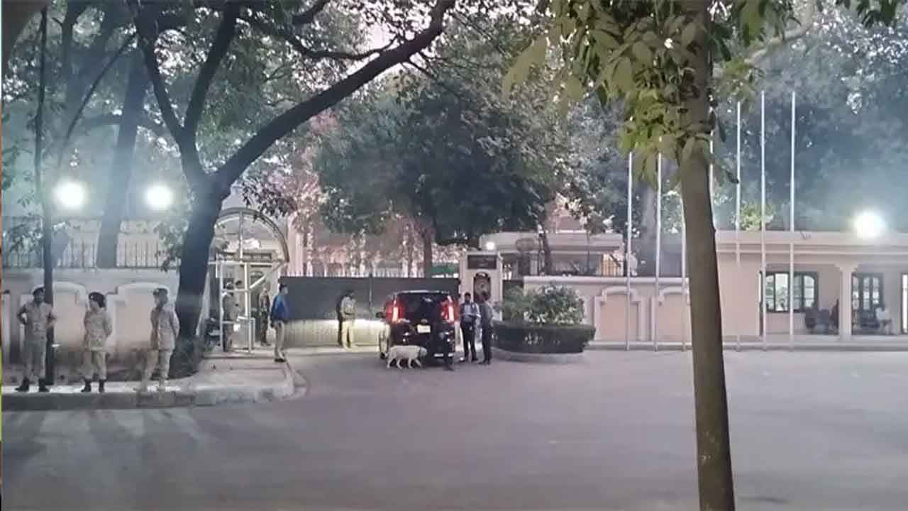 জুলাই সনদে স্বাক্ষর করতে যমুনায় এনসিপি নেতারা