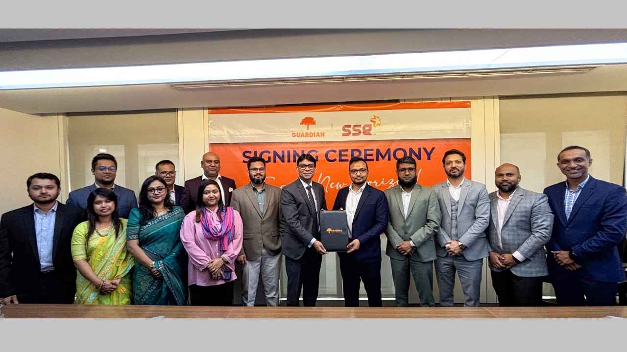 ইন্স্যুরেন্সের সুবিধায় সুপার স্টার গ্রুপের কর্মীরা