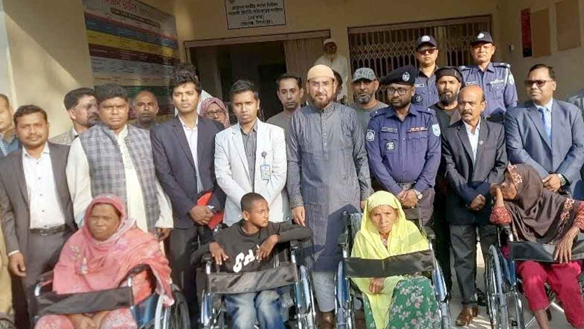 শাসন নয়, সেবক হতে এসেছি: পিনাক চৌধুরী