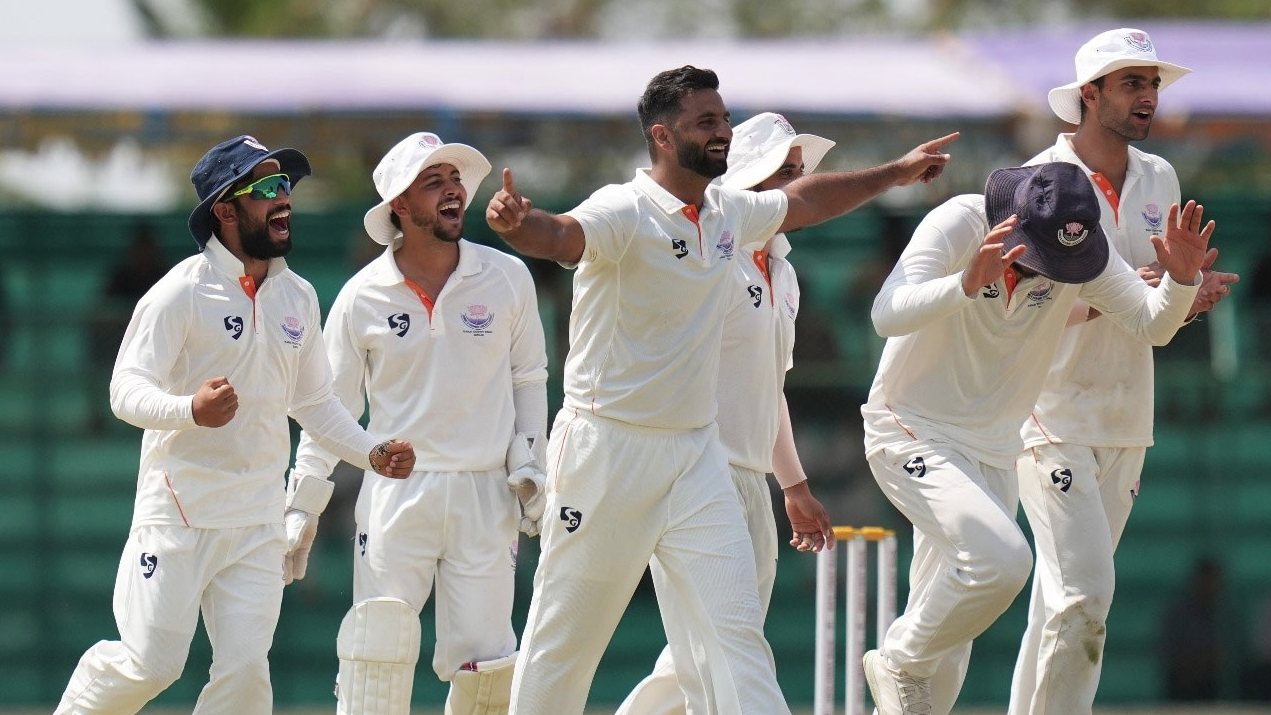 প্রথম রঞ্জি ট্রফি শিরোপা জিতে জম্মু-কাশ্মিরের ইতিহাস