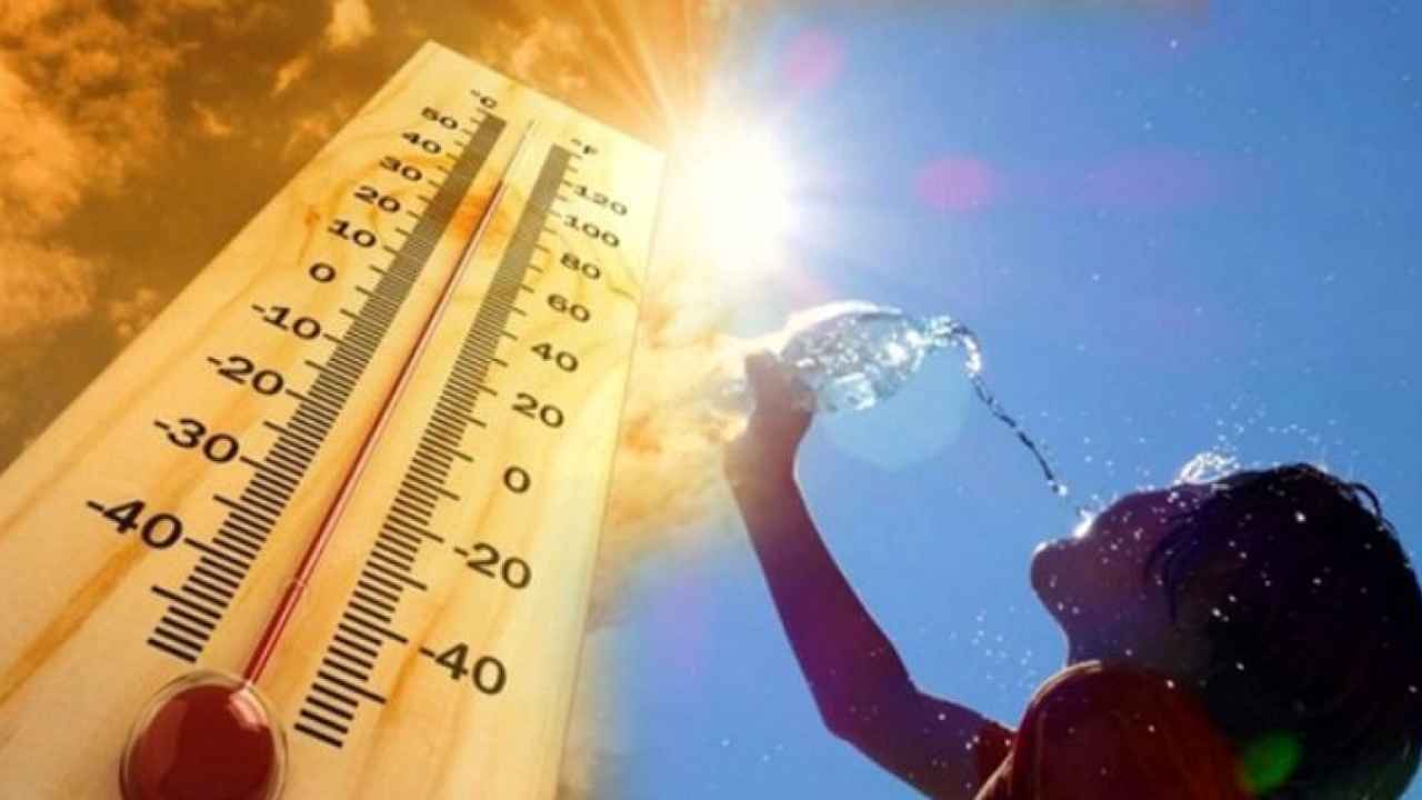 গরমে ৪২ ডিগ্রি পর্যন্ত উঠতে পারে তাপমাত্রা