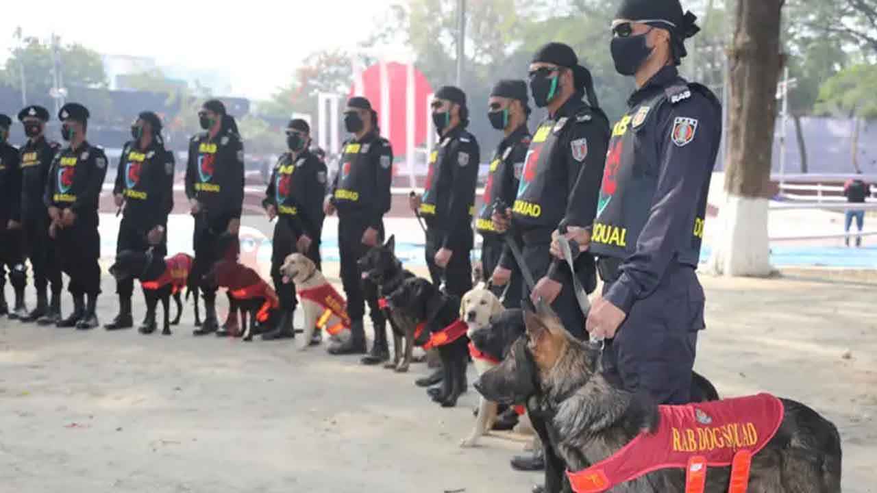 কেন্দ্রীয় শহীদ মিনারজুড়ে কড়া নিরাপত্তা