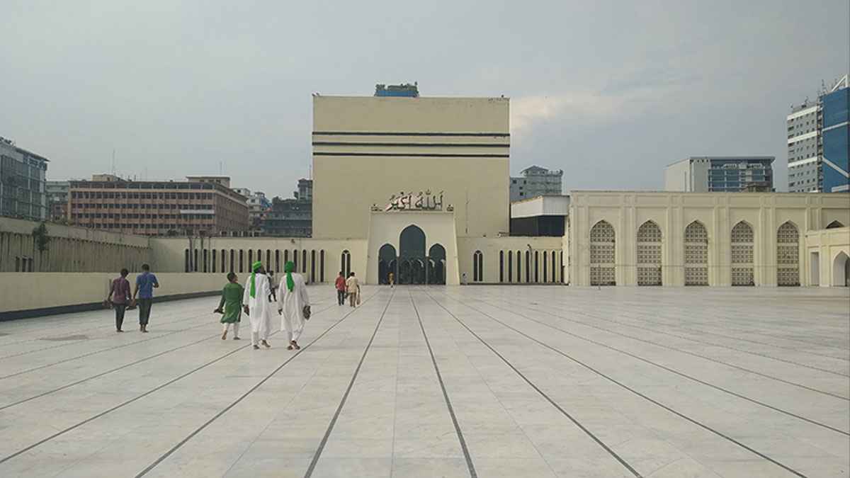 শবে বরাতে বায়তুল মোকাররমে ইসলামিক ফাউন্ডেশনের রাতব্যাপী আয়োজন