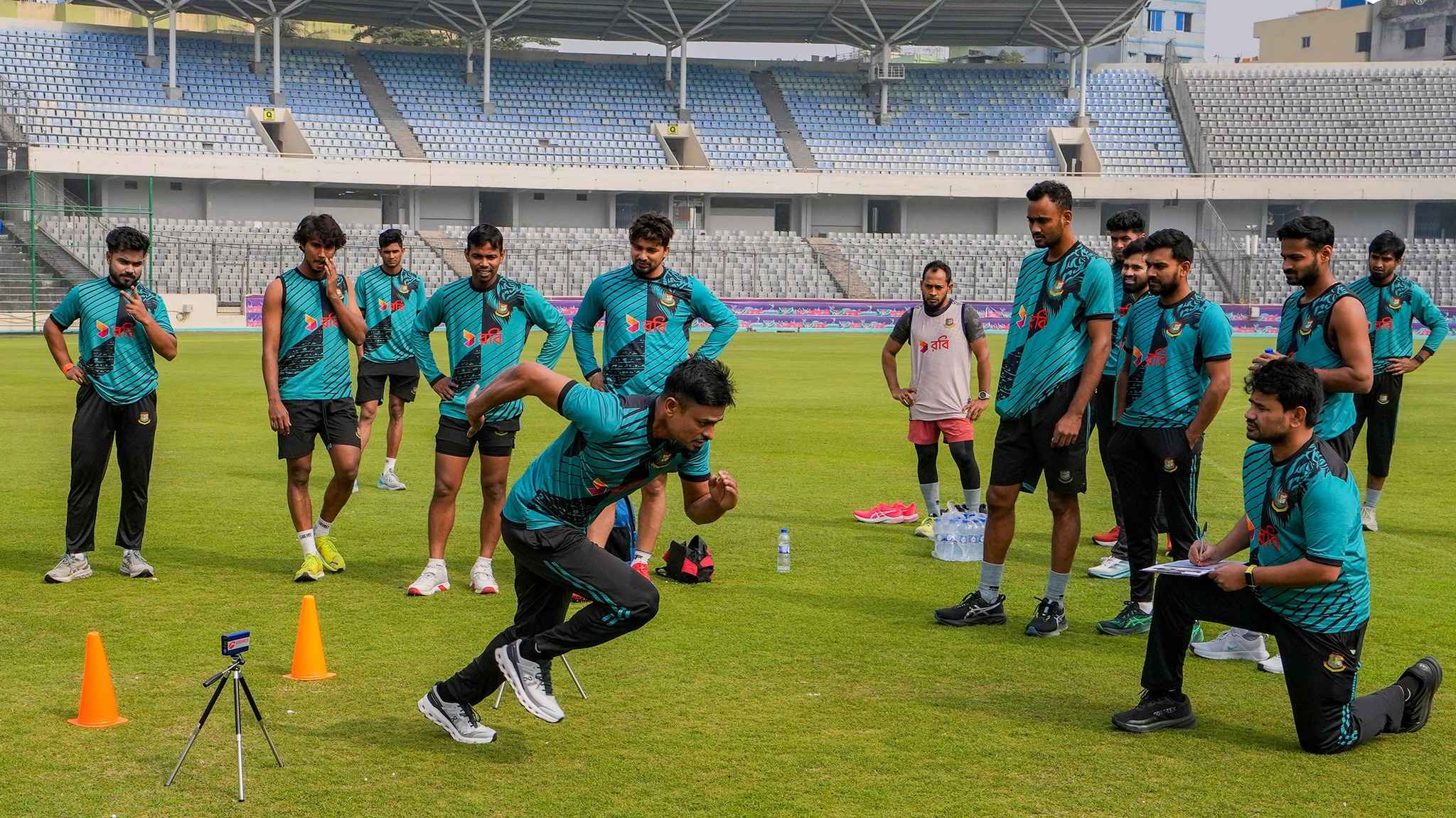 বিশ্বকাপের দুঃখ ভোলার টুর্নামেন্ট ‘অদম্য বাংলাদেশ টি-টোয়েন্টি’