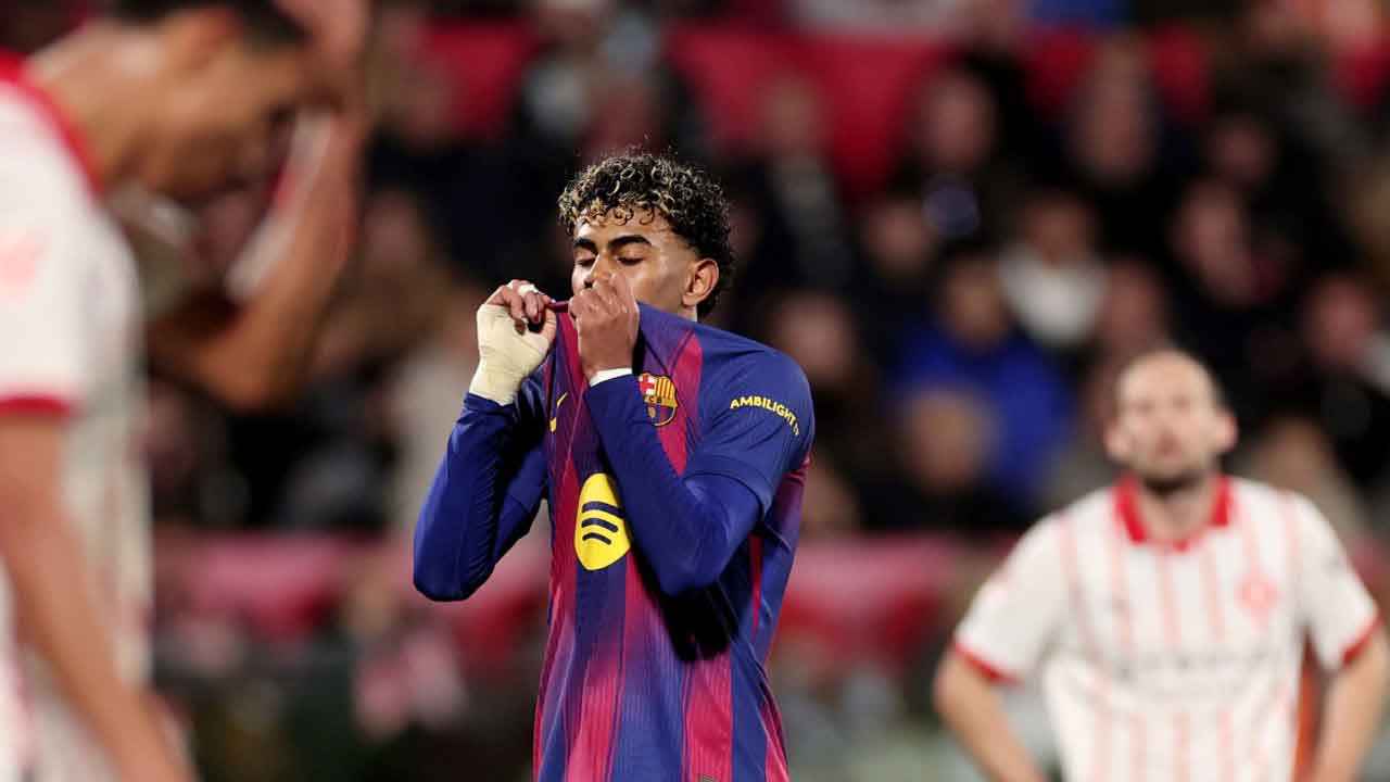 শীর্ষস্থান রিয়ালের হাতে তুলে দিল বার্সা