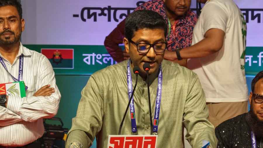 বন্দুকের নলেও দেশ ছাড়িনি: ববি হাজ্জাজ