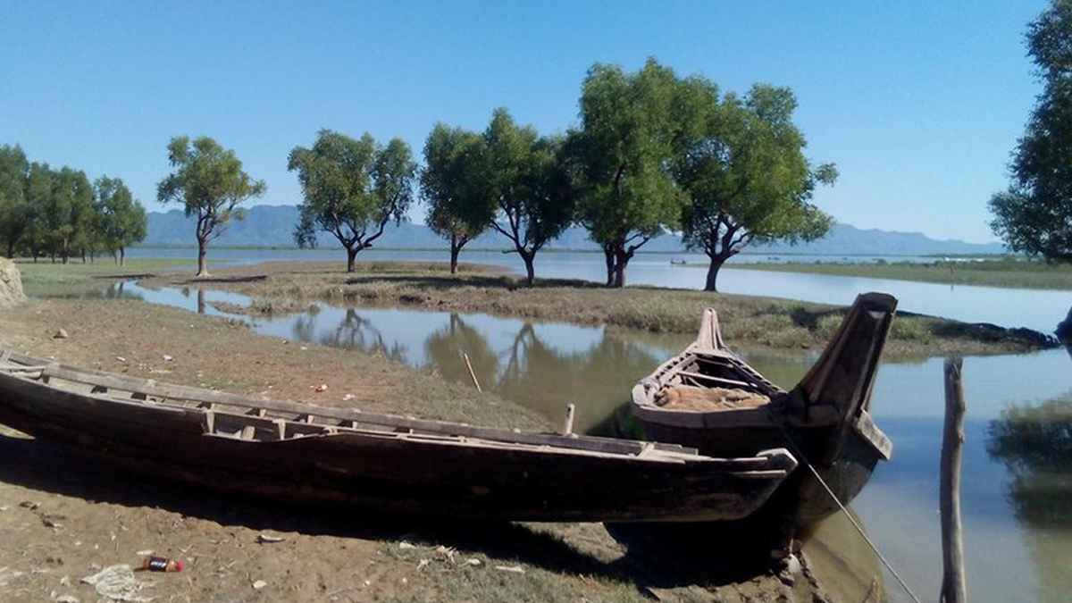 নাফ নদী থেকে ৫ জেলেকে ধরে নিয়ে গেল আরাকান আর্মি