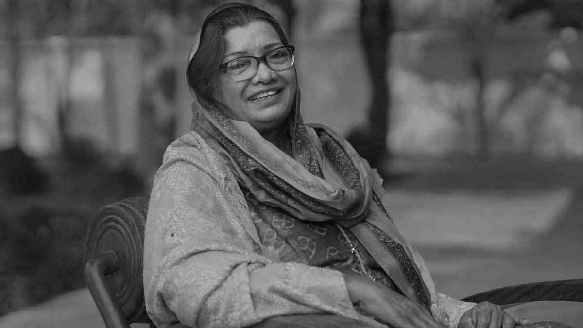 সাবেক বিরোধী দলীয় চিফ হুইপ জয়নুল আবেদীন ফারুকের স্ত্রীর ইন্তেকাল