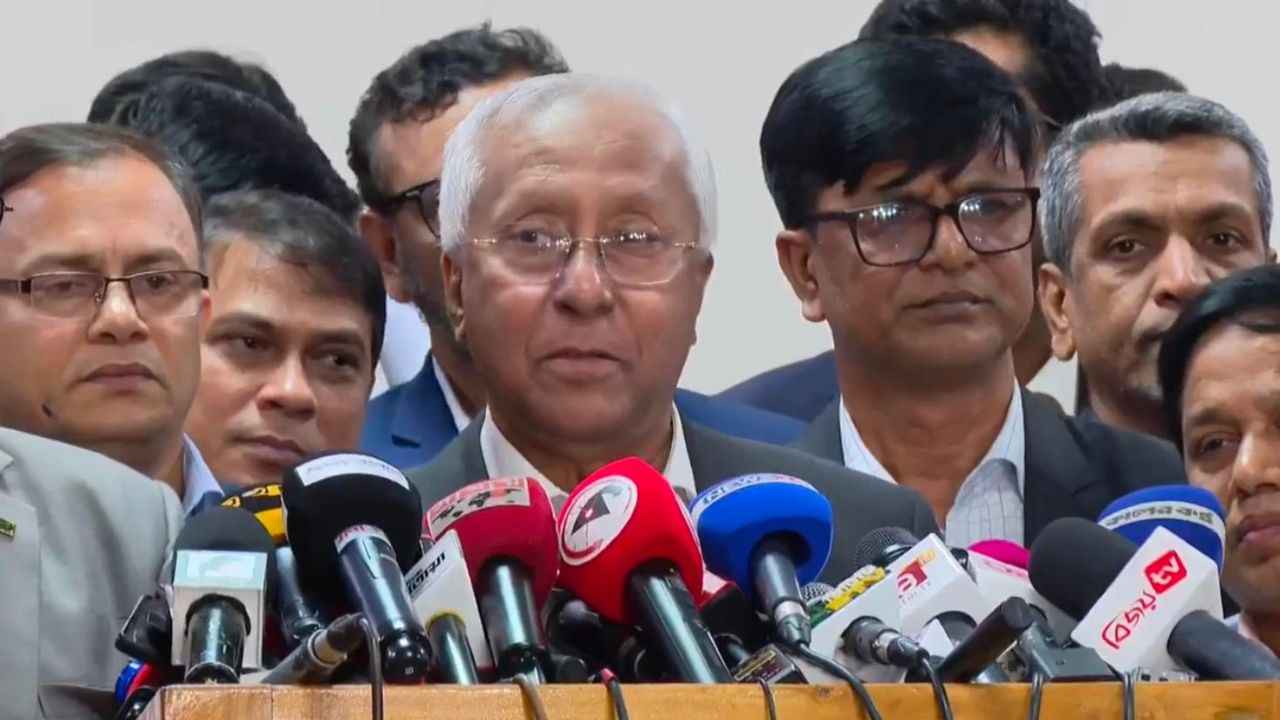 গণভোটে দিগুণ ভোটে ‘হ্যাঁ’-এর জয়