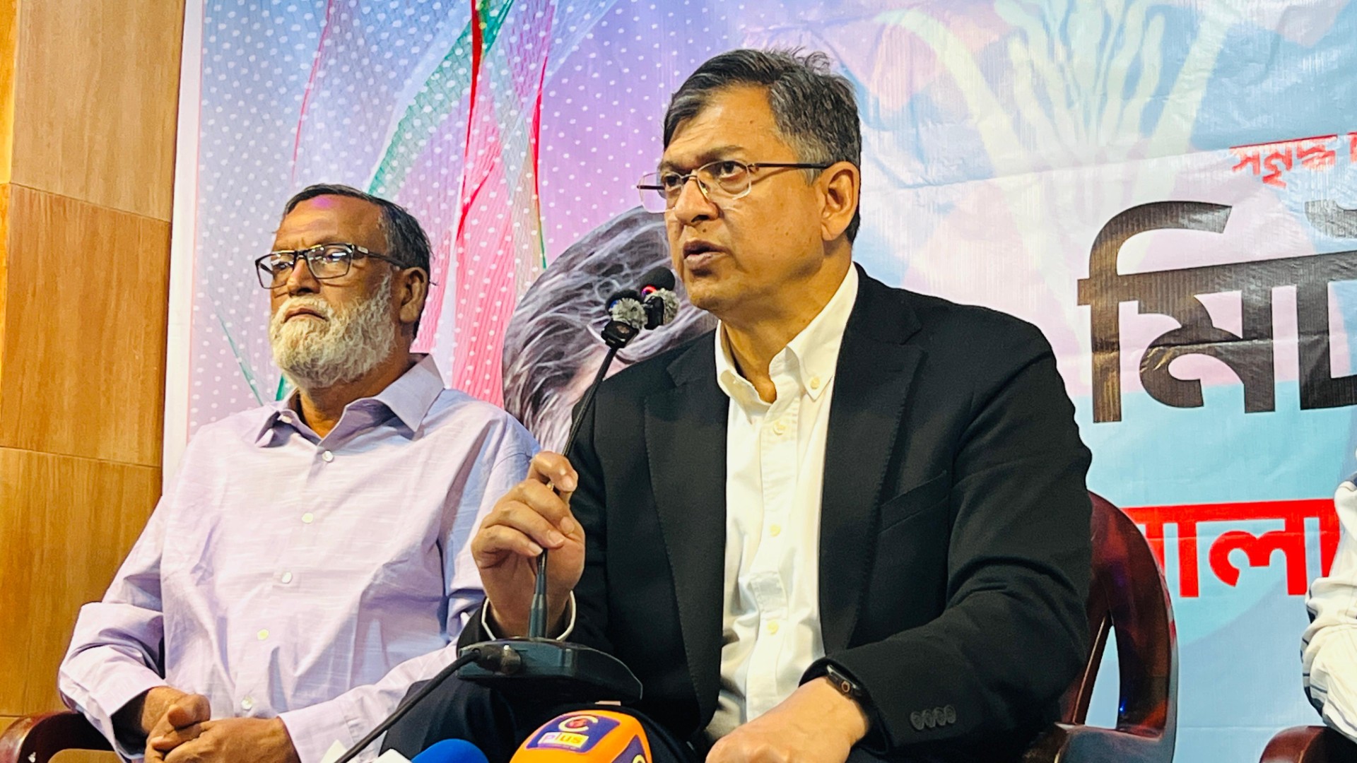 f07e31fb-0a7d-4e21-be81-4e7d489416db f07e31fb-0a7d-4e21-be81-4e7d489416db