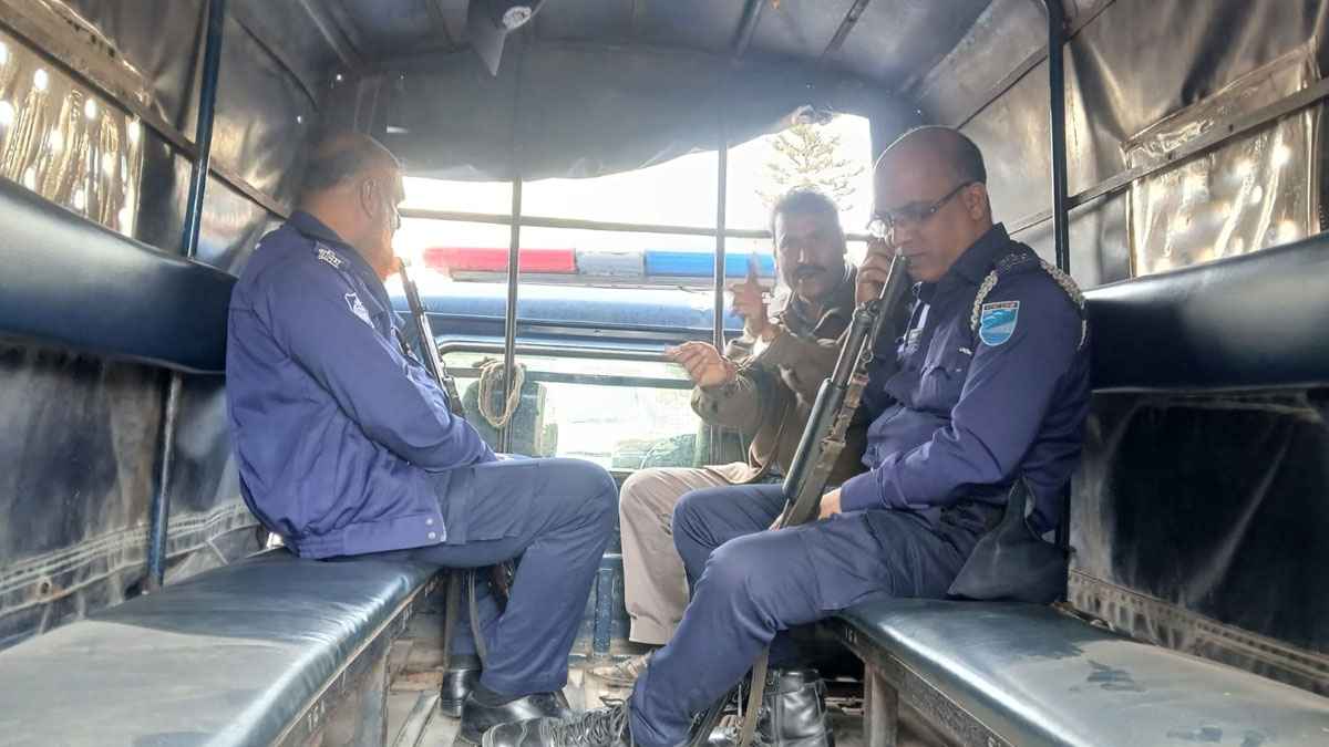 ফরিদপুরে রশি টাঙানো নিয়ে বিবাদ, যুবককে পিটিয়ে হত্যা