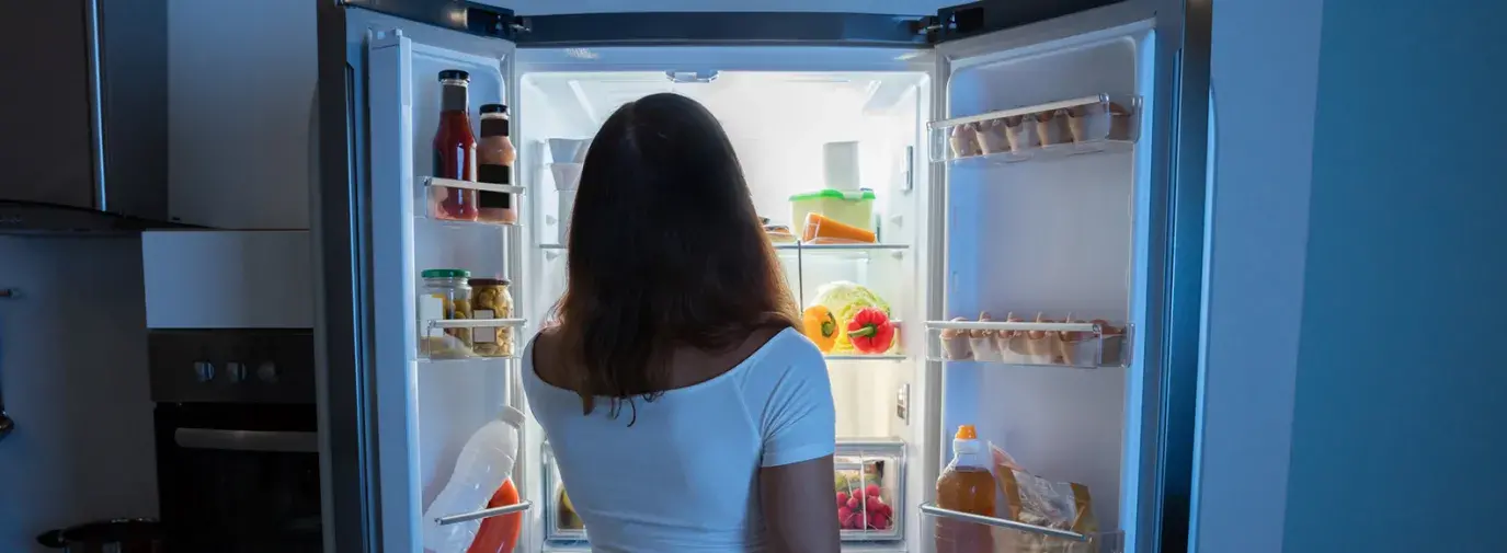 girl-looking-in-fridge-small-istock.jpg