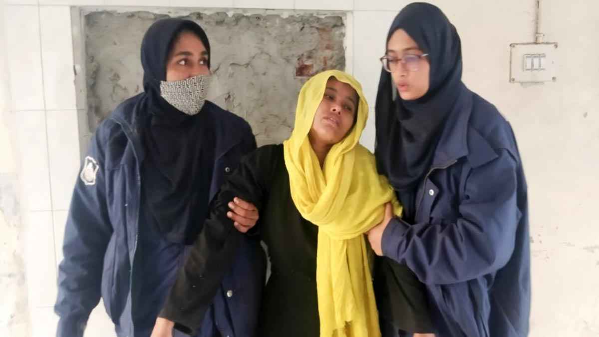 ঝালকাঠিতে জাল ভোটের দায়ে নারীকে ২ বছরের কারাদণ্ড