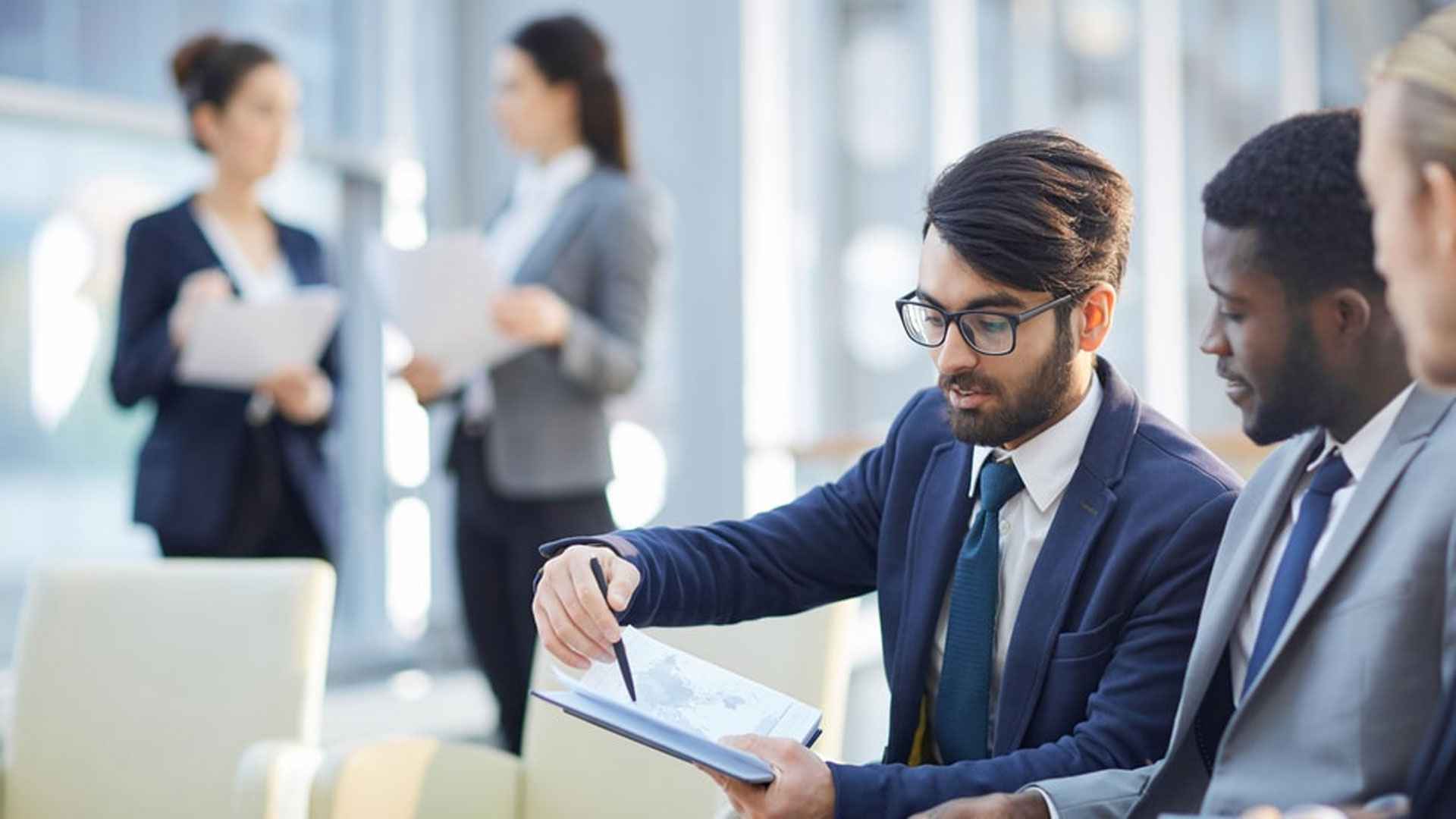 স্নাতক পাসে চাকরি দেবে ঢাকা ব্যাংক