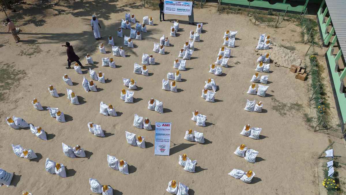 রমজানে ৫০ হাজার রোজাদারের পাশে আল-মারকাজুল ইসলামী