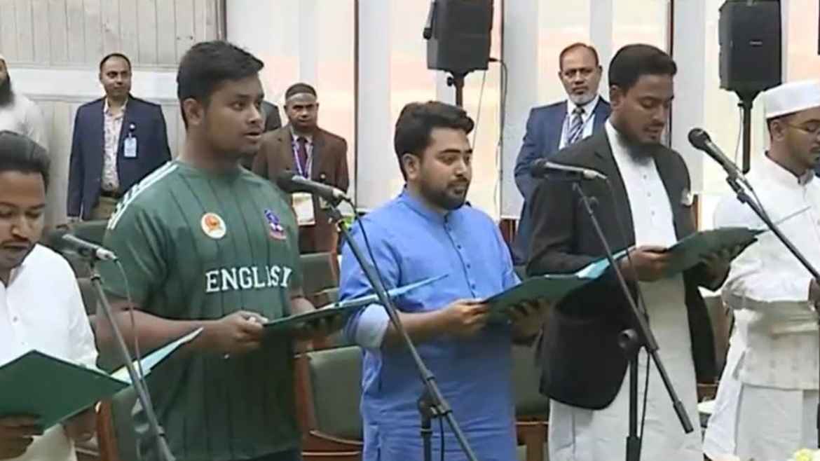 সেই জার্সি পরে শপথ নিলেন হাসনাত আব্দুল্লাহ