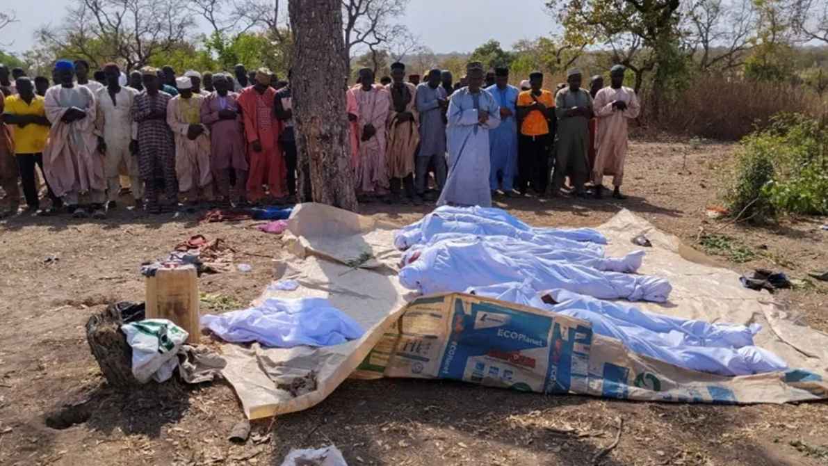 নাইজেরিয়ার গ্রামে ঢুকে রাতভর গুলি, নিহত ৫০