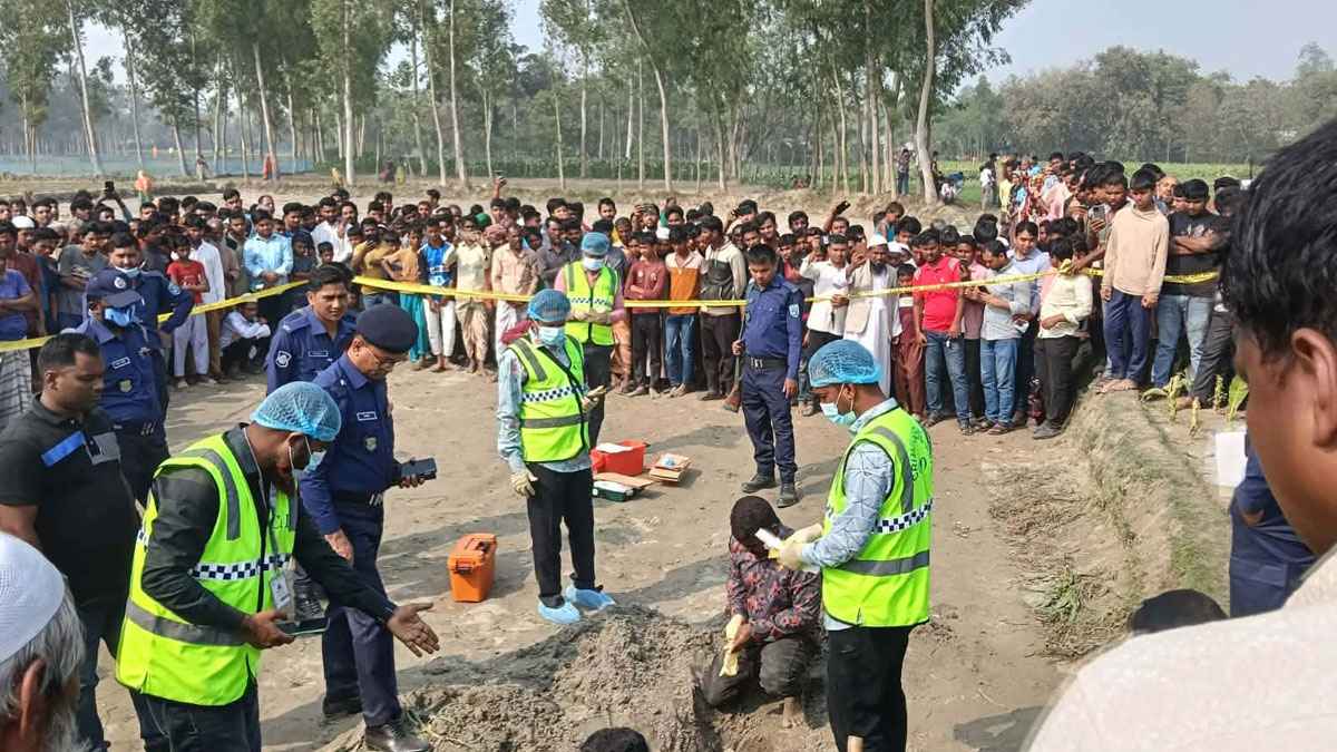 নিখোঁজের তিন দিন পর তামাকখেত থেকে মাটিচাপা দেওয়া লাশ উদ্ধার