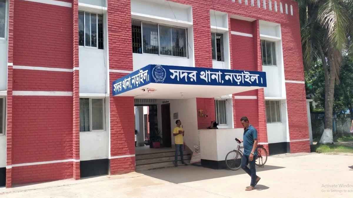 নড়াইলে দু’পক্ষের চার খুনের ঘটনায় একপক্ষের মামলা, গ্রেফতার ১০