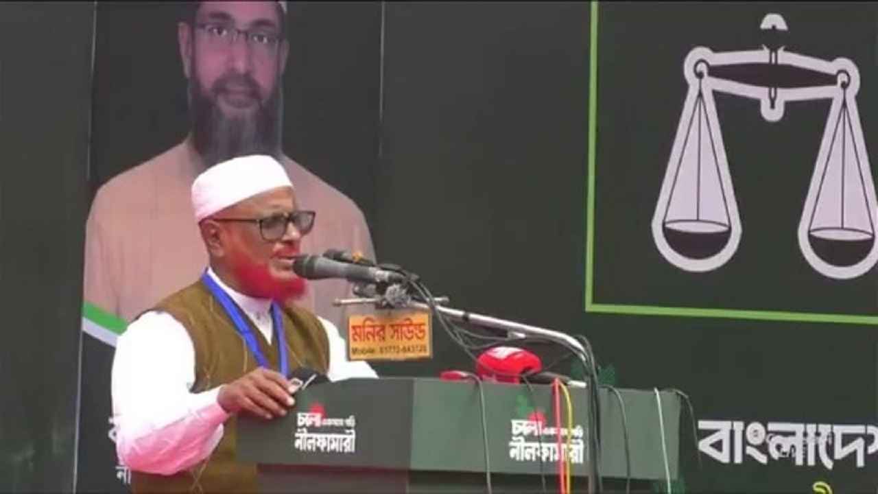 যারা ১৭ বছর পালিয়ে ছিল তারা জনগণের বন্ধু হতে পারে না: এটিএম আজহারুল