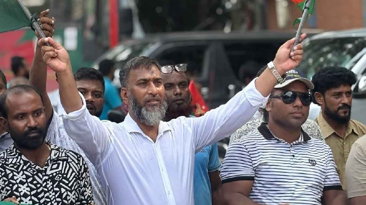 আ.লীগ আমলের নির্যাতনের কথা বলে কাঁদলেন বহিষ্কৃত ইসহাক সরকার