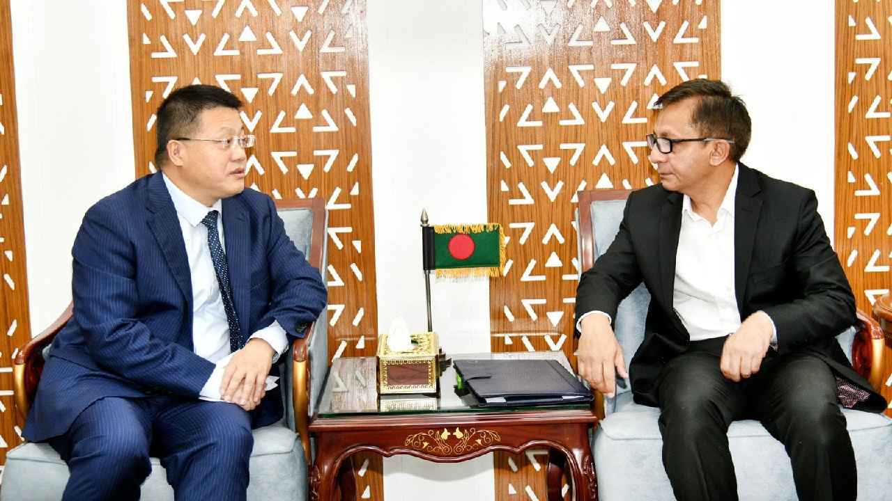 বাংলাদেশে বিনিয়োগ বাড়িয়ে কর্মসংস্থান সৃষ্টি করে চীন ভূমিকা রাখতে চায়