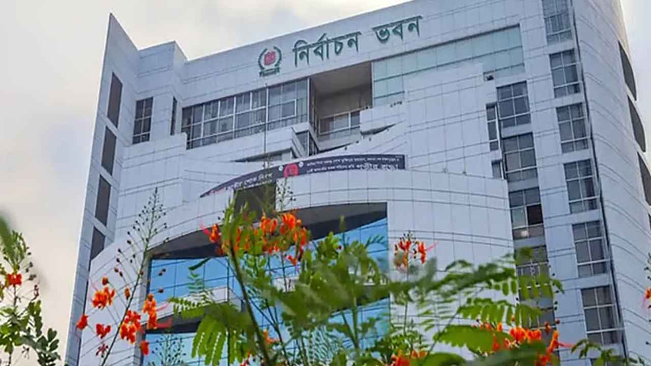 ১১ লাখ ভোট কমিয়ে গণভোটের ফল আবার সংশোধন করল ইসি