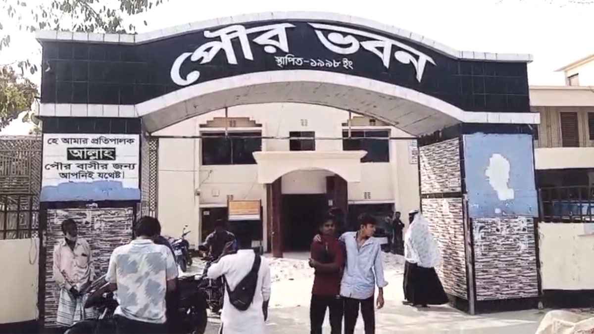 চাঁদপুরে টেন্ডার নিয়ে বিএনপির দুই গ্রুপে সংঘর্ষ, আহত ৫