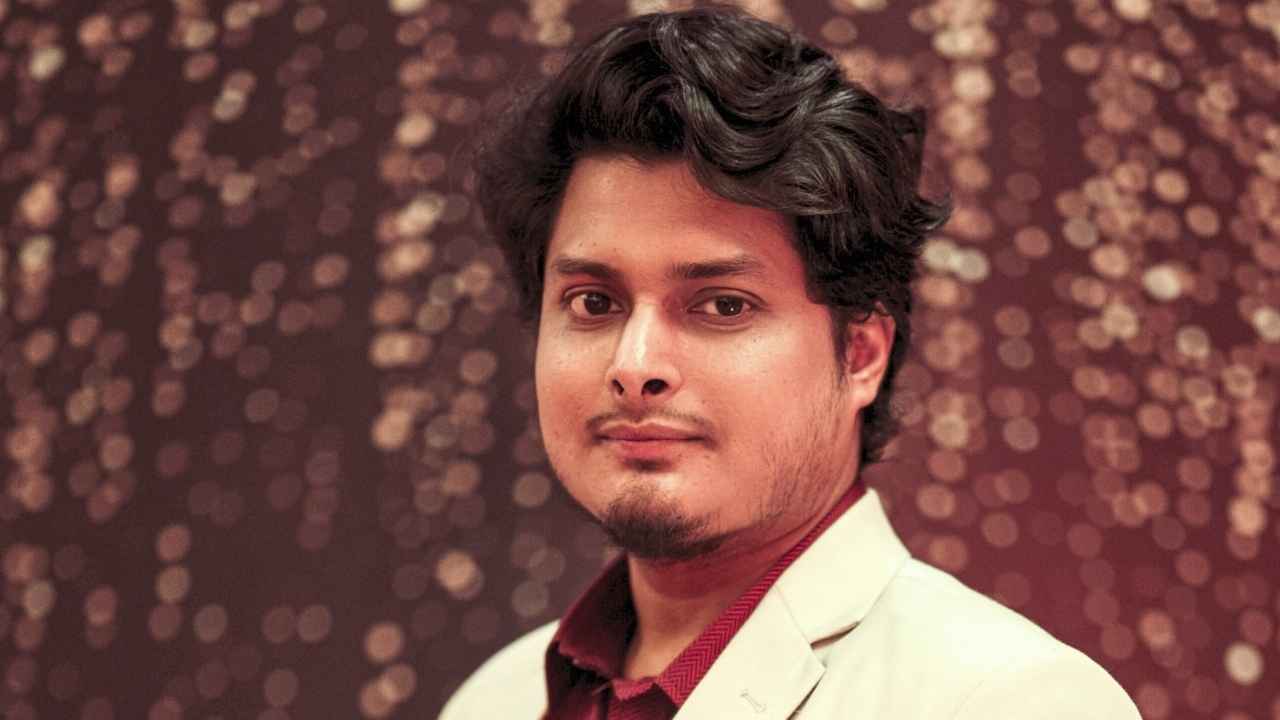 সবাই দলে দলে ভোট দিতে যান, মিস কইরেন না: জাহিদ প্রীতম