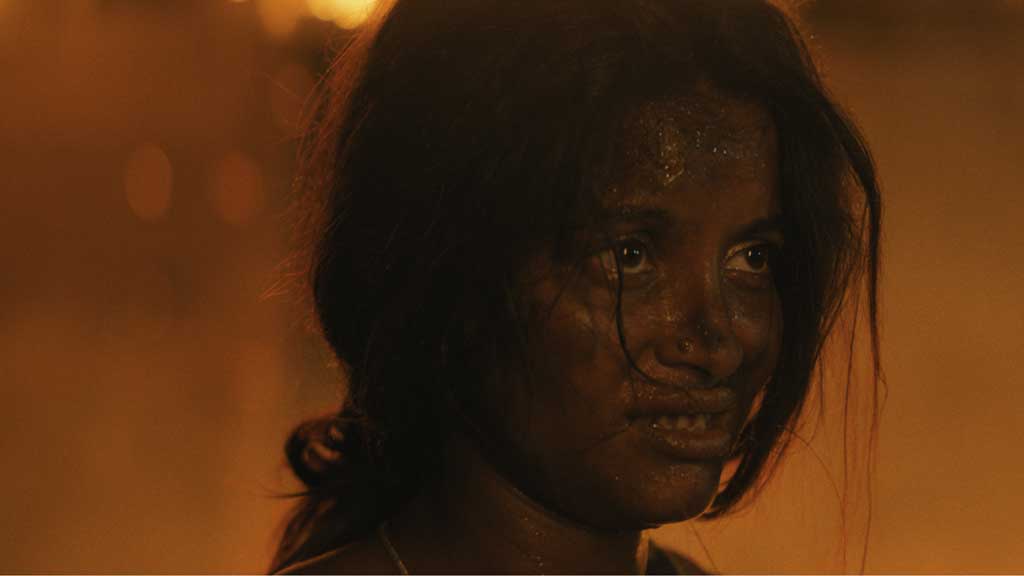 roid-movie-171225-02-1765999736